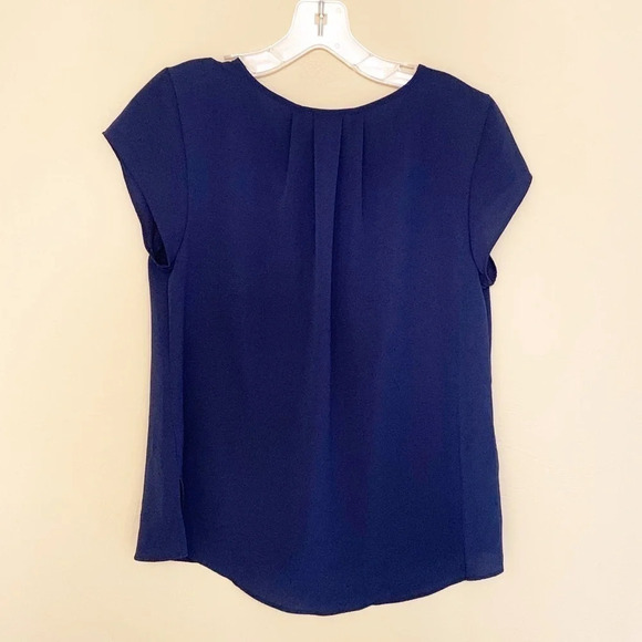 Mine women’s navy short sleeve top size large - Picture 2 of 6